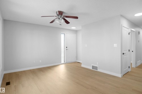 3312 44A Street, Edmonton, AB - Indoor Photo Showing Other Room