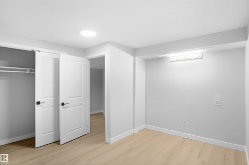 3312 44A Street, Edmonton, AB - Indoor