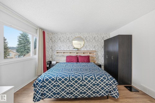 18423 95A Avenue, Edmonton, AB - Indoor Photo Showing Bedroom