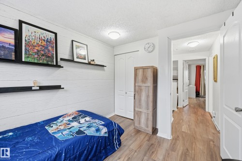 18423 95A Avenue, Edmonton, AB - Indoor Photo Showing Bedroom