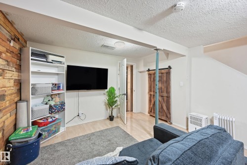 18423 95A Avenue, Edmonton, AB - Indoor