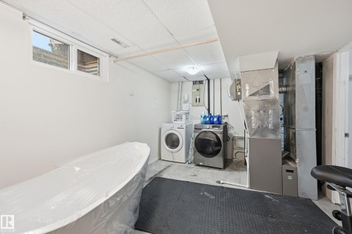 18423 95A Avenue, Edmonton, AB - Indoor Photo Showing Laundry Room