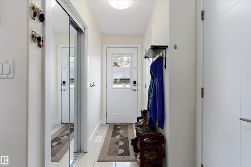 8148 77 Avenue, Edmonton, AB - Indoor Photo Showing Other Room