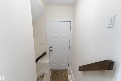 8148 77 Avenue, Edmonton, AB - Indoor Photo Showing Other Room
