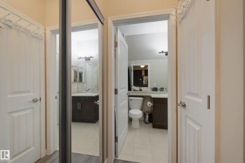 317 6083 Maynard Way, Edmonton, AB - Indoor Photo Showing Bathroom