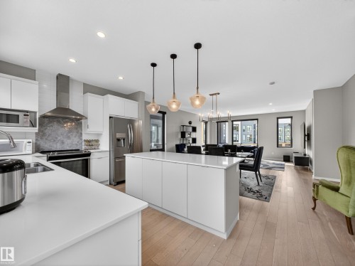 5 1304 Rutherford Road, Edmonton, AB - Indoor Photo Showing Kitchen With Double Sink With Upgraded Kitchen