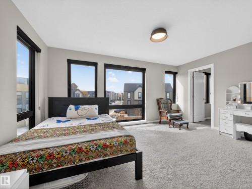 5 1304 Rutherford Road, Edmonton, AB - Indoor Photo Showing Bedroom