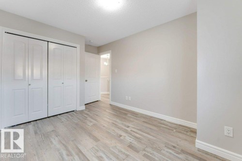 1423 24 Street, Edmonton, AB - Indoor Photo Showing Other Room