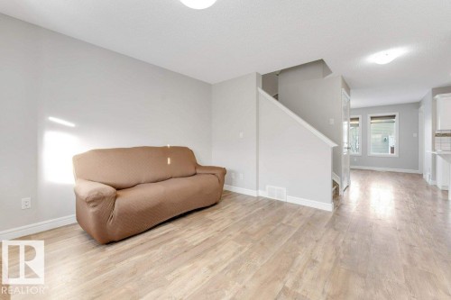 1423 24 Street, Edmonton, AB - Indoor