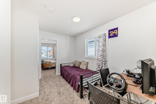 Extra family activity area. - 12435 47 Street Nw, Edmonton, AB - Indoor