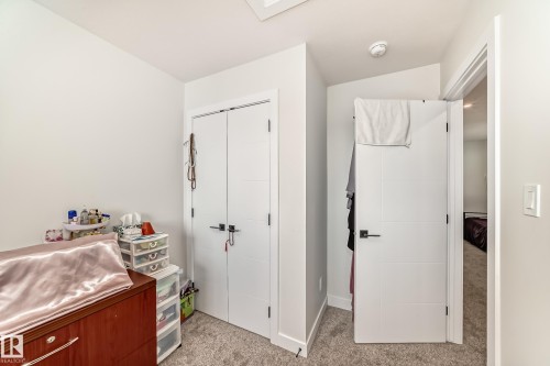 12435 47 Street Nw, Edmonton, AB - Indoor