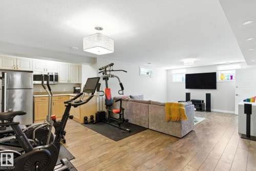11204 61 Street, Edmonton, AB - Indoor Photo Showing Gym Room