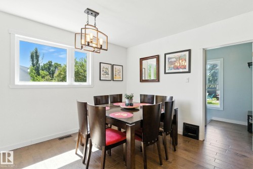 11204 61 Street, Edmonton, AB - Indoor Photo Showing Dining Room