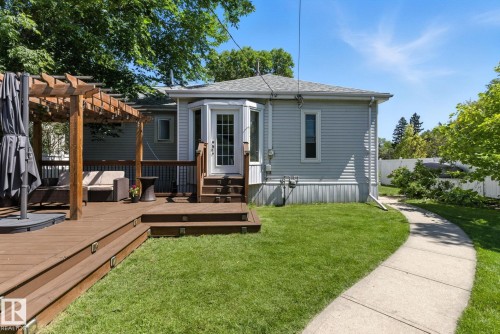 11204 61 Street, Edmonton, AB - Outdoor