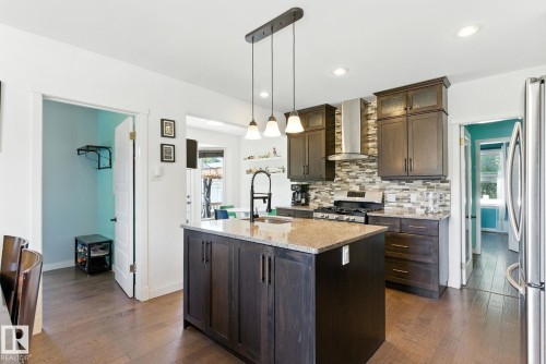 11204 61 Street, Edmonton, AB - Indoor Photo Showing Kitchen With Upgraded Kitchen