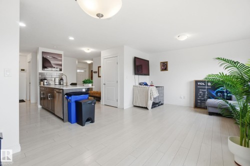 2602 Casey Way, Edmonton, AB - Indoor