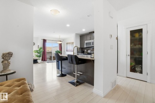 2602 Casey Way, Edmonton, AB - Indoor