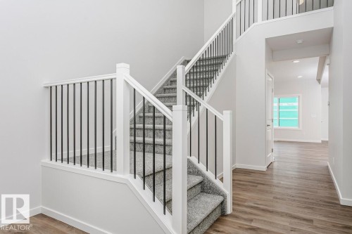 7624 Kimiwan Crescent, Edmonton, AB - Indoor Photo Showing Other Room