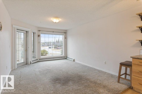 238 2741 55 Street, Edmonton, AB - Indoor Photo Showing Other Room