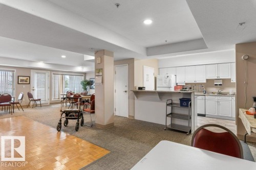 238 2741 55 Street, Edmonton, AB - Indoor