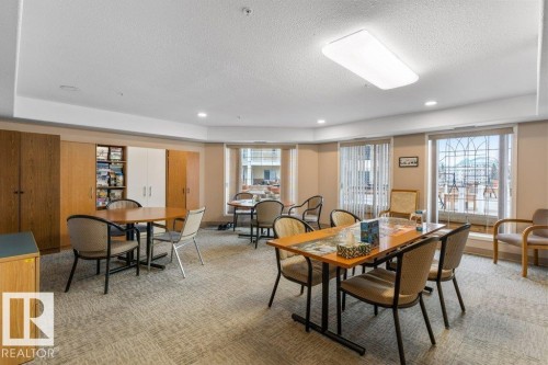 238 2741 55 Street, Edmonton, AB - Indoor Photo Showing Dining Room