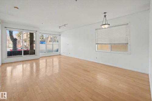 111 11039 83 Avenue, Edmonton, AB - Indoor Photo Showing Other Room
