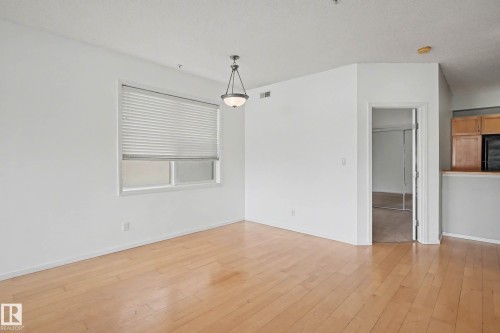 111 11039 83 Avenue, Edmonton, AB - Indoor Photo Showing Other Room