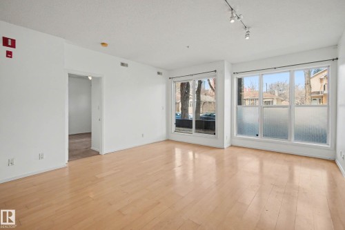 111 11039 83 Avenue, Edmonton, AB - Indoor Photo Showing Other Room