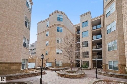 111 11039 83 Avenue, Edmonton, AB - Outdoor