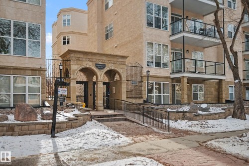111 11039 83 Avenue, Edmonton, AB - Outdoor