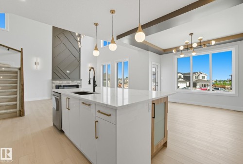 4 Harley Way, Spruce Grove, AB - Indoor Photo Showing Kitchen With Upgraded Kitchen