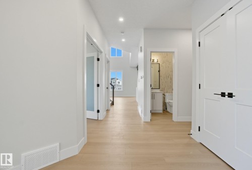 4 Harley Way, Spruce Grove, AB - Indoor Photo Showing Other Room