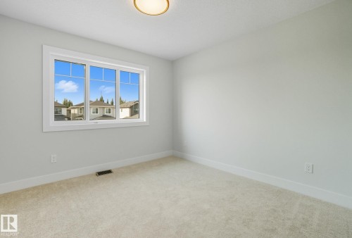 4 Harley Way, Spruce Grove, AB - Indoor Photo Showing Other Room
