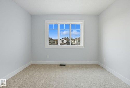 4 Harley Way, Spruce Grove, AB - Indoor Photo Showing Other Room