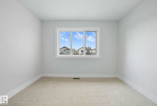 4 Harley Way, Spruce Grove, AB - Indoor Photo Showing Other Room