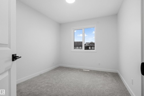 270 Paterson Link, Edmonton, AB - Indoor Photo Showing Other Room