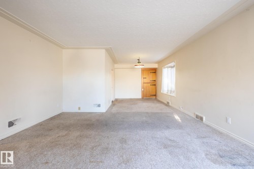 11819 87 Avenue, Edmonton, AB - Indoor Photo Showing Other Room
