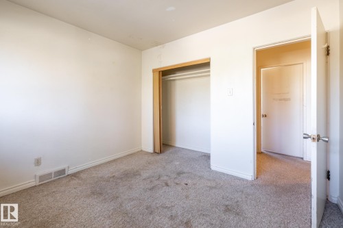 11819 87 Avenue, Edmonton, AB - Indoor Photo Showing Other Room