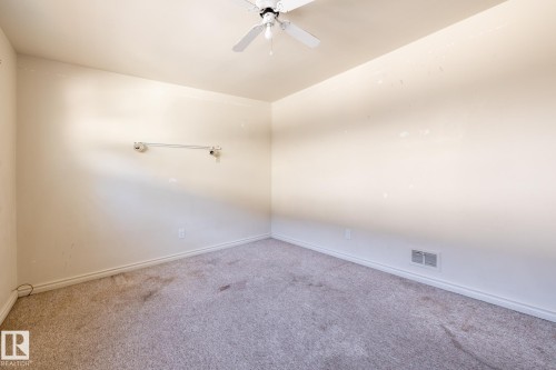 11819 87 Avenue, Edmonton, AB - Indoor Photo Showing Other Room