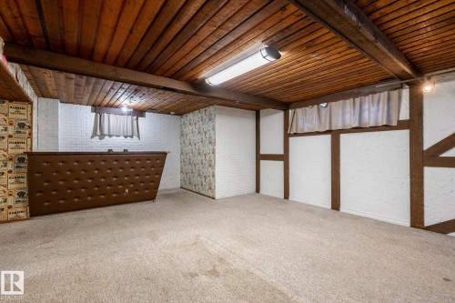 11819 87 Avenue, Edmonton, AB - Indoor