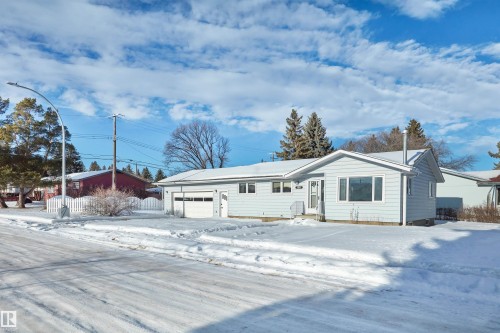 10512 54 Avenue, Edmonton, AB - Outdoor