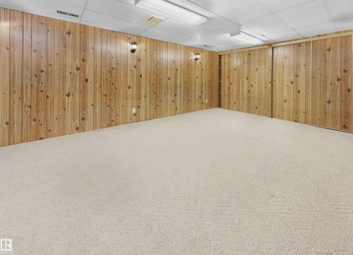 10512 54 Avenue, Edmonton, AB - Indoor