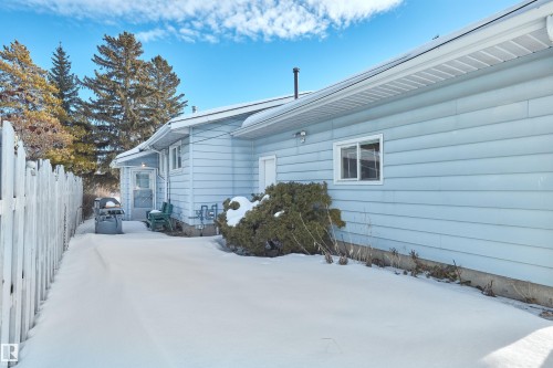 10512 54 Avenue, Edmonton, AB - Outdoor