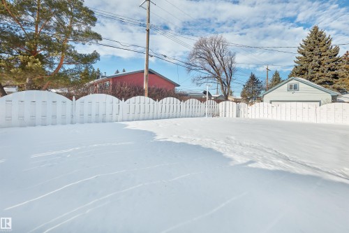 10512 54 Avenue, Edmonton, AB - Outdoor