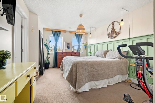 114 Mclaughlin Drive, Spruce Grove, AB - Indoor Photo Showing Bedroom
