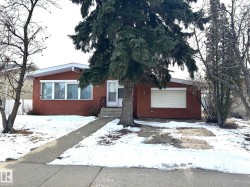 7807 144 Avenue NW  Edmonton, AB T5C 2R9