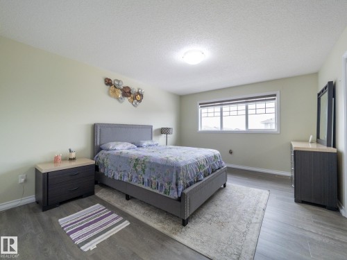 3444 Weidle Way, Edmonton, AB - Indoor Photo Showing Bedroom