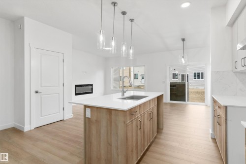 2728 188 Street, Edmonton, AB - Indoor Photo Showing Kitchen With Upgraded Kitchen
