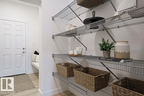 6307 175 Avenue, Edmonton, AB - Indoor