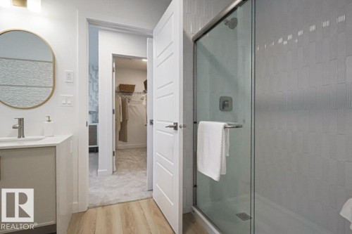 6307 175 Avenue, Edmonton, AB - Indoor Photo Showing Bathroom